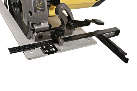 HCS50210 Пила дисковая циркулярная Hanskonner PLATINUM, 2100Вт, ТПД 210х30мм,пропил 75мм,LED								